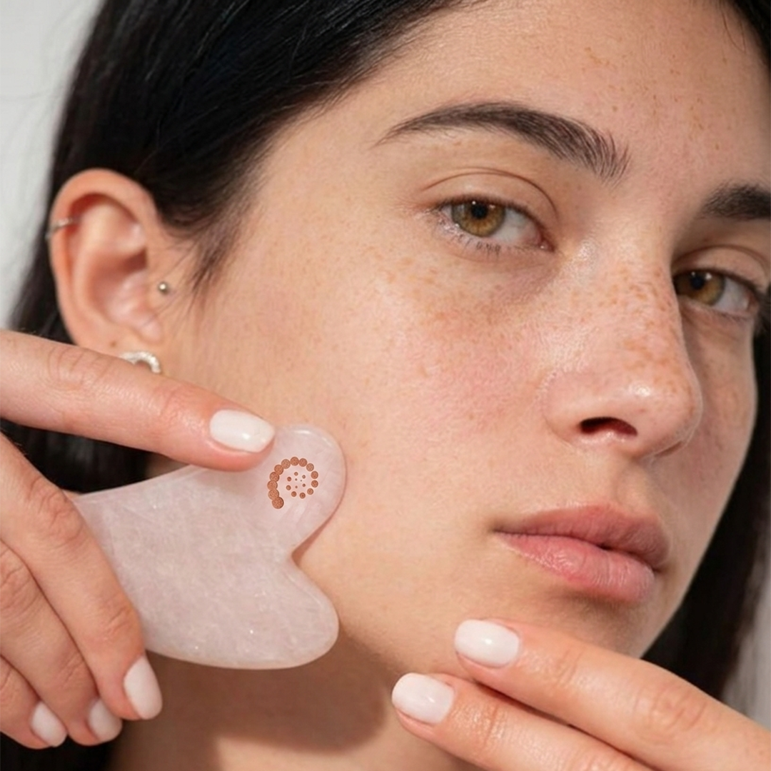 אבן גוואשה רוז קוורץ | Rose Quartz Gua Sha