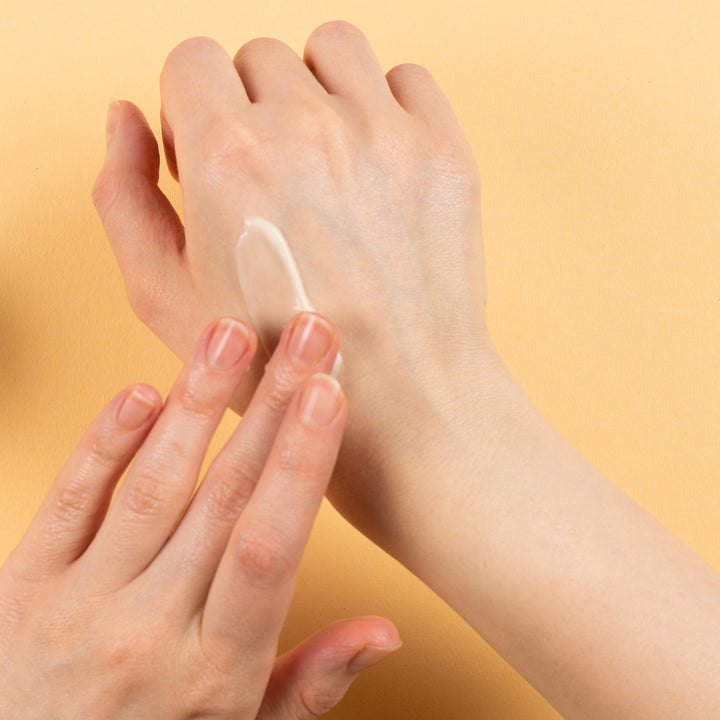 קרם פנים יום לעור זוהר | רוז היפ ומורינגה